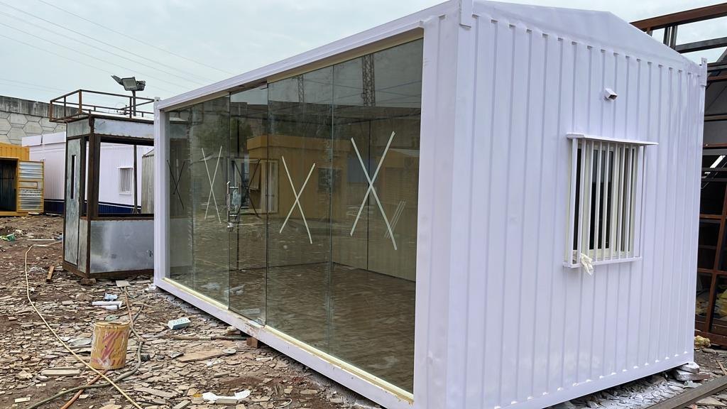 Portable Glass Cabin
